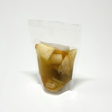 「冷凍商品」竹笙花菇蟲草花燉翅(乾貨入りフカヒレとキヌガサダケのスープ)