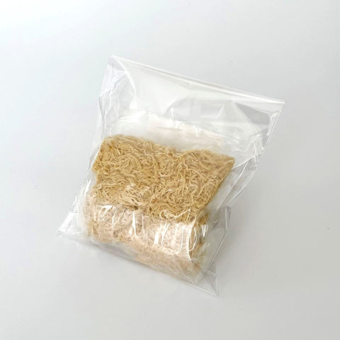 「冷凍商品」雲呑幼麺(香港細麺)4玉入り